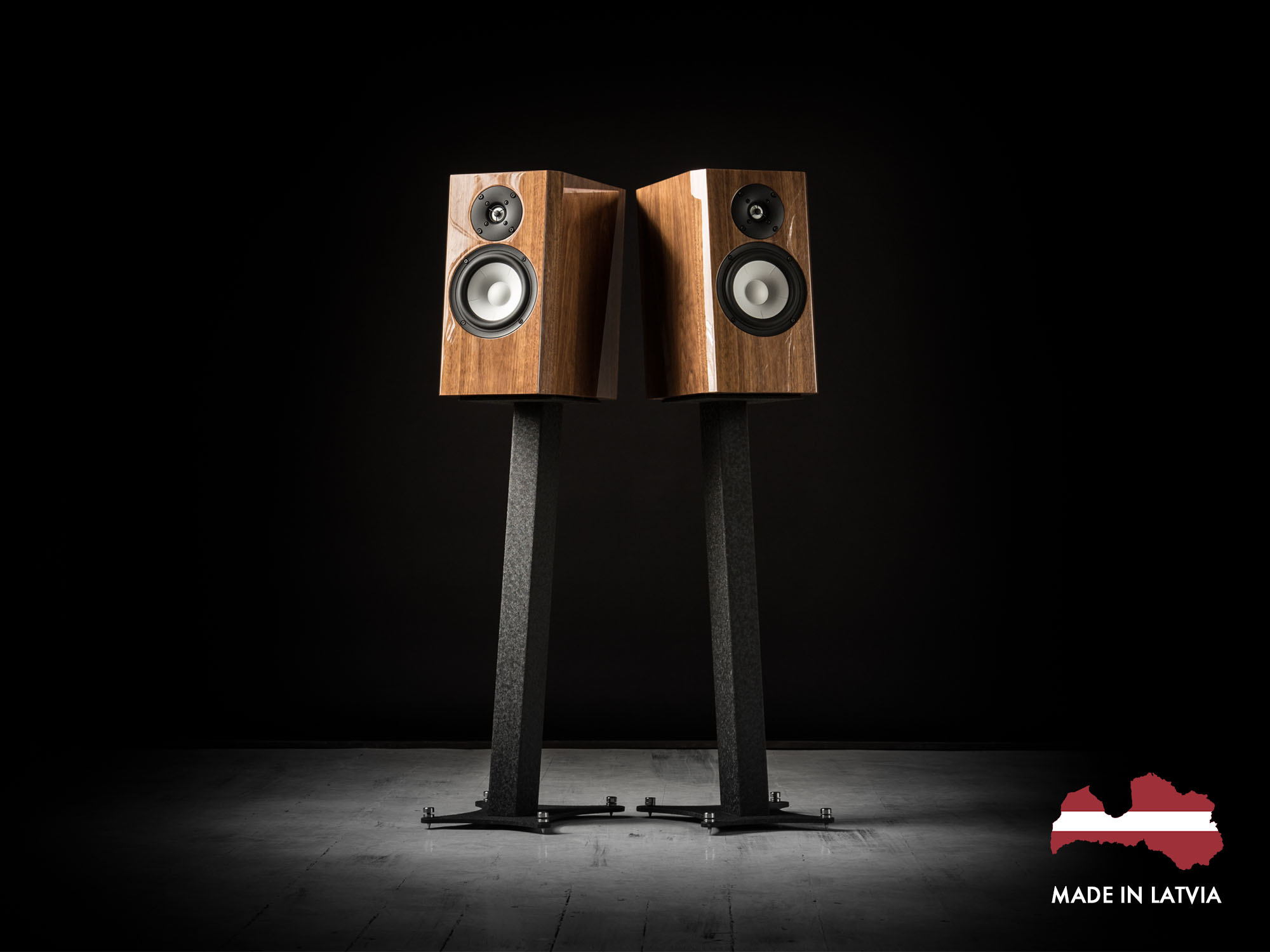 Sound of Eden Crescendo UNO (Pulēts riekstkoks) (Pāris)